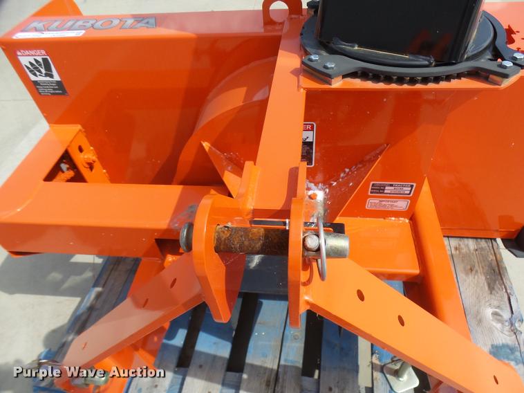 image for item DG9667 Kubota B2789 snow blower