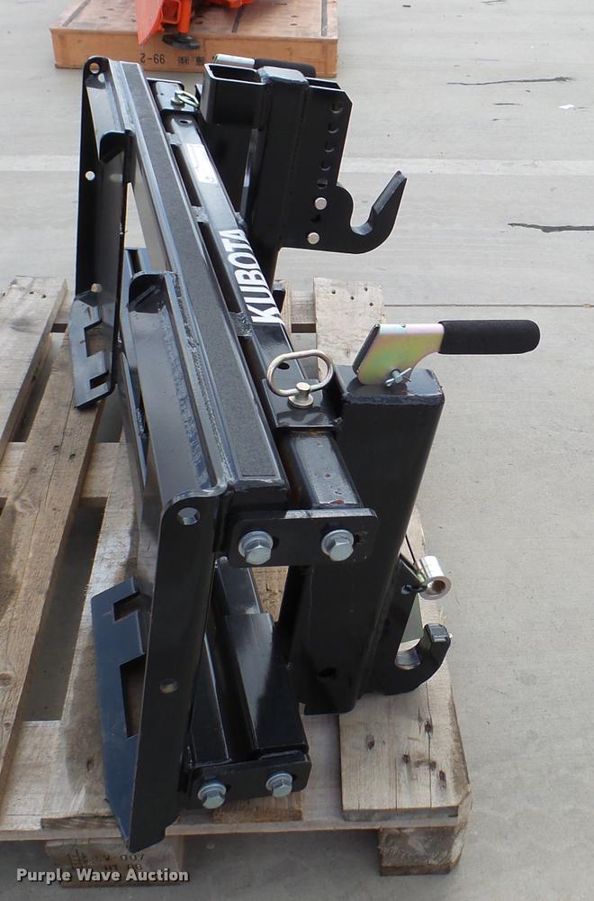 image for item DG9669 Kubota SH35 skid steer hitch