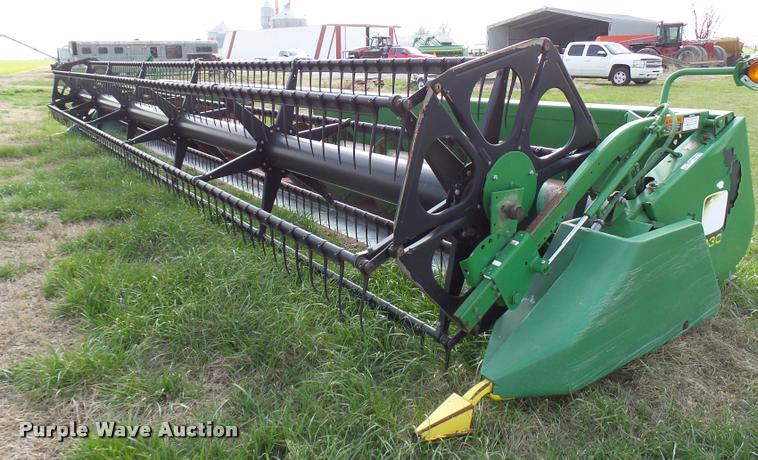 image for item DG9739 1998 John Deere 930 flex head