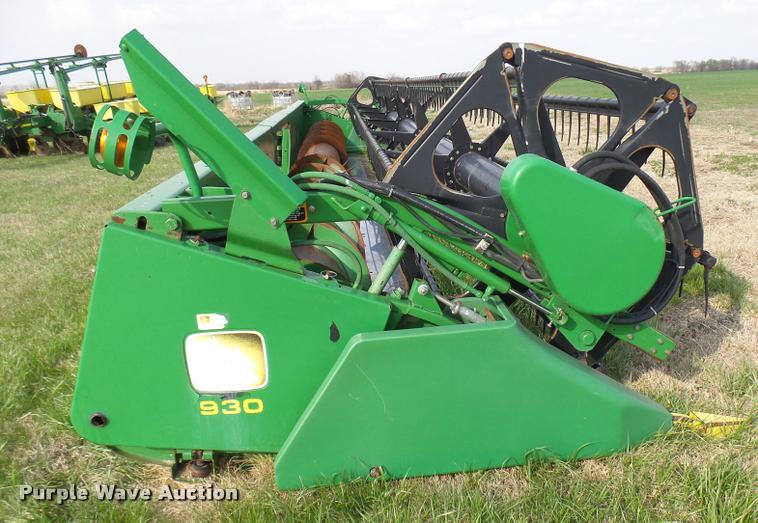 image for item DG9739 1998 John Deere 930 flex head