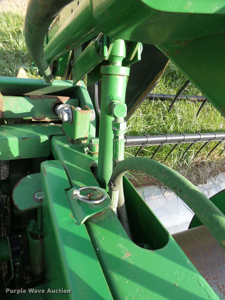 image for item DG9739 1998 John Deere 930 flex head