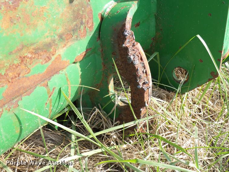 image for item DG9739 1998 John Deere 930 flex head