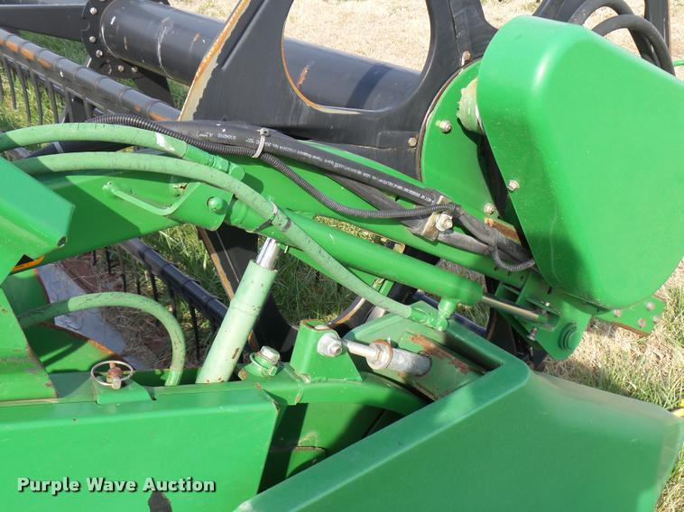 image for item DG9739 1998 John Deere 930 flex head