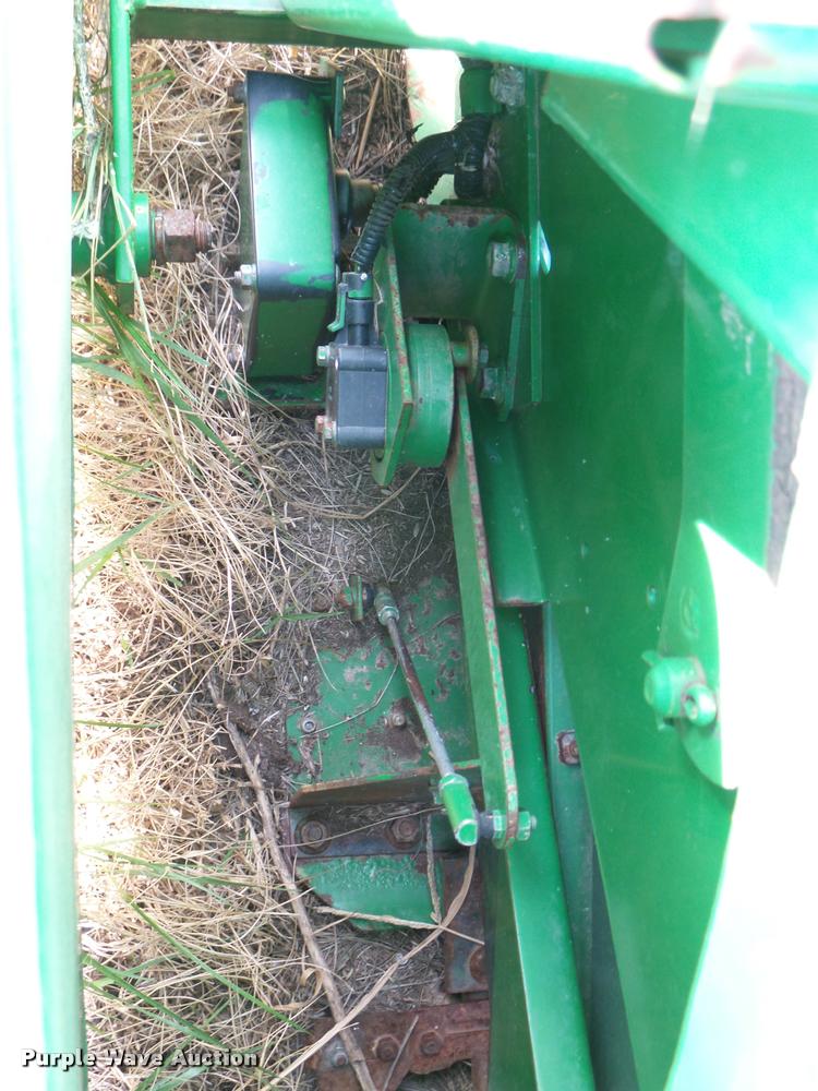 image for item DG9739 1998 John Deere 930 flex head