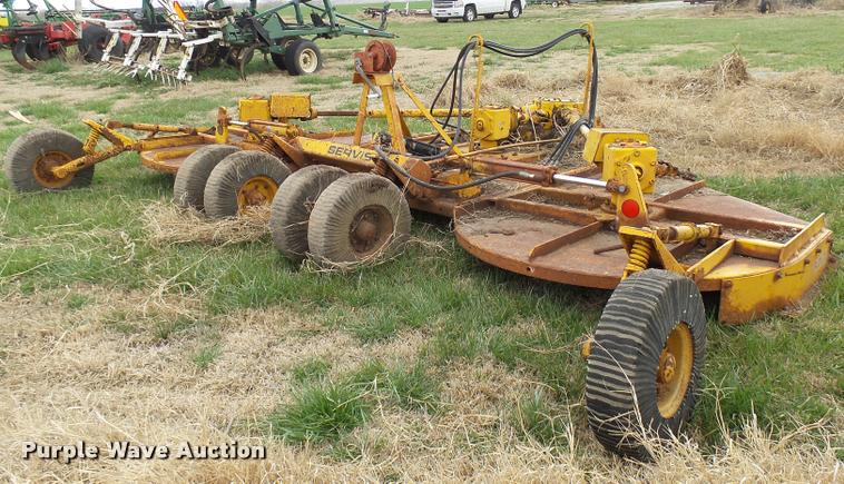 image for item DG9743 Servis Flex XV batwing rotary mower