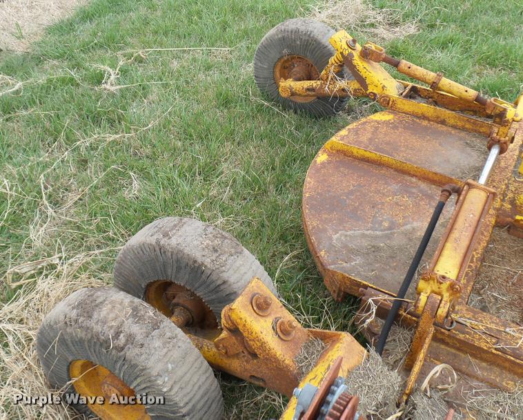 image for item DG9743 Servis Flex XV batwing rotary mower