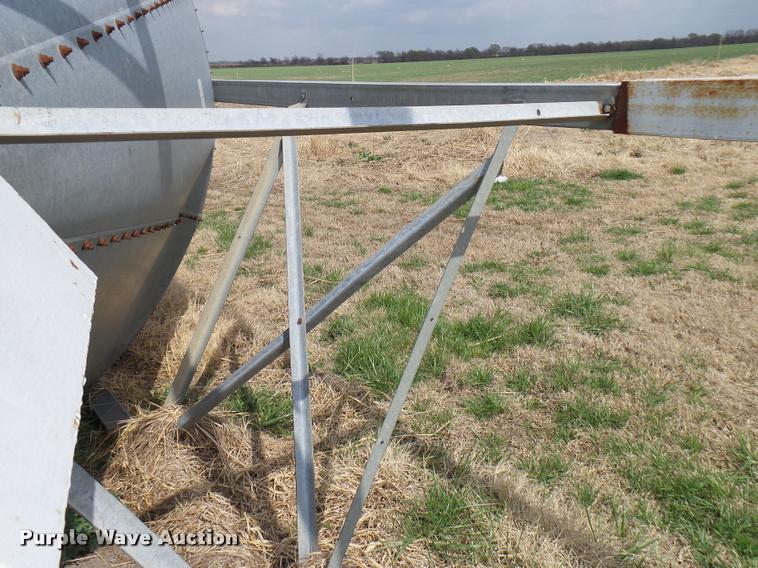 image for item DG9744 Grain bin