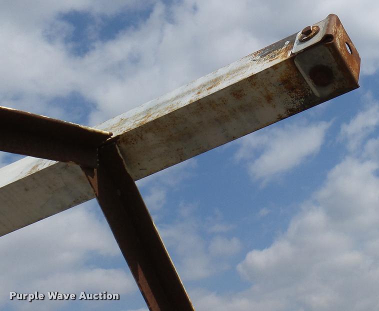 image for item DG9744 Grain bin