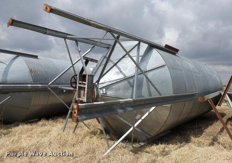 image for item DG9745 Grain bin