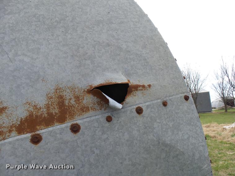 image for item DG9746 Grain bin