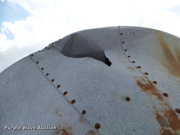 image for item DG9746 Grain bin