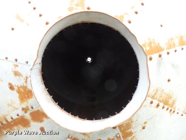 image for item DG9746 Grain bin