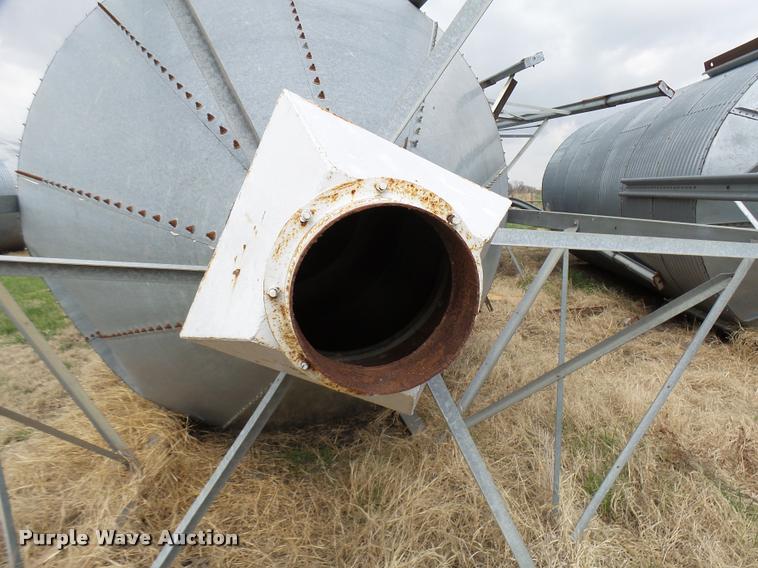 image for item DG9746 Grain bin