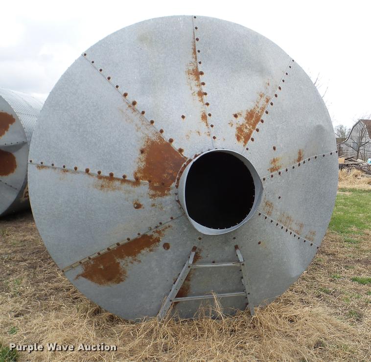 image for item DG9747 Grain bin