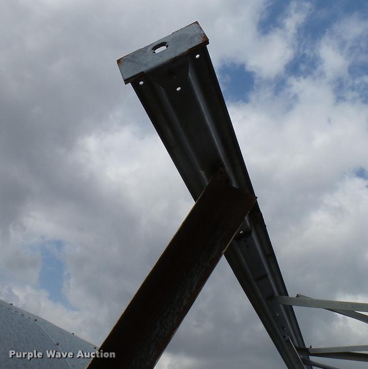 image for item DG9747 Grain bin