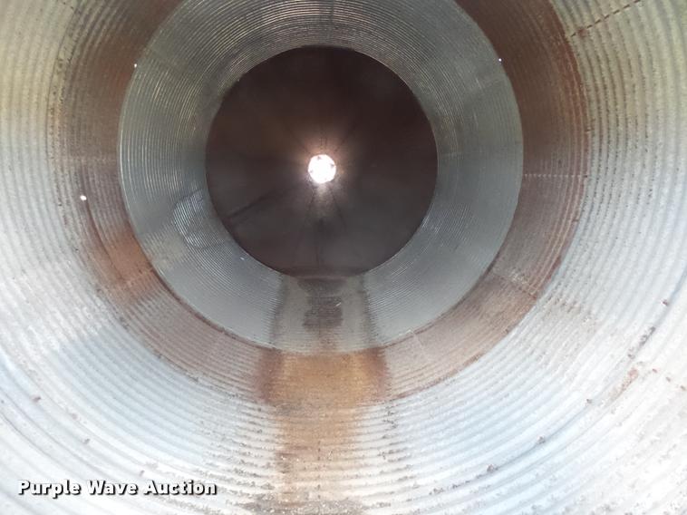 image for item DG9748 Grain bin