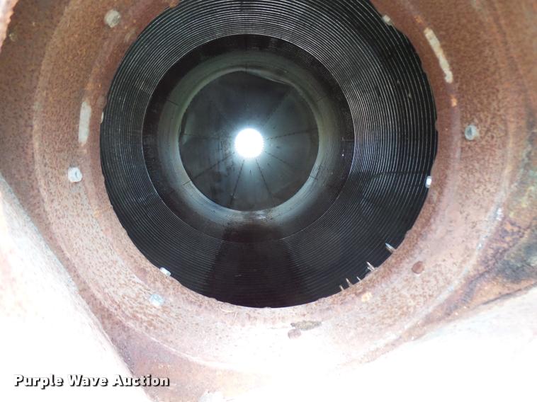 image for item DG9748 Grain bin