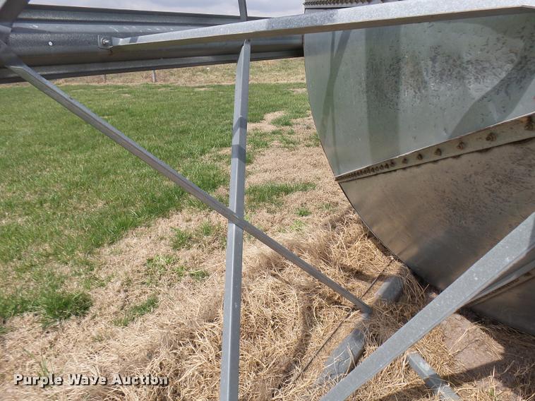 image for item DG9749 Grain bin