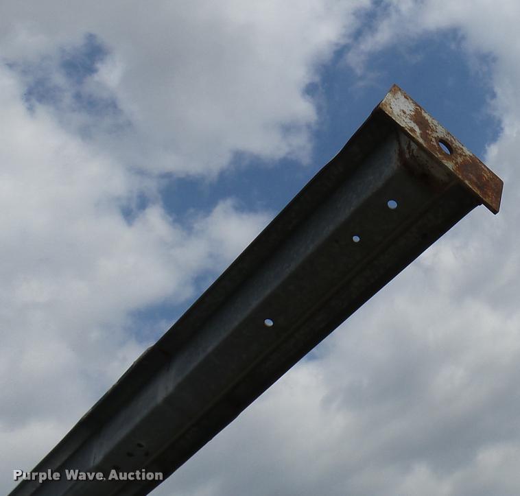 image for item DG9749 Grain bin