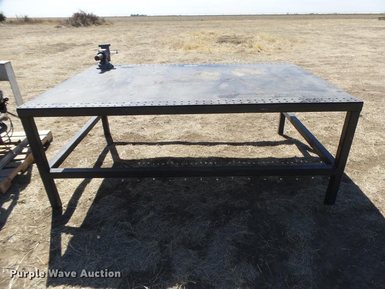 image for item DI9692 Steel shop table