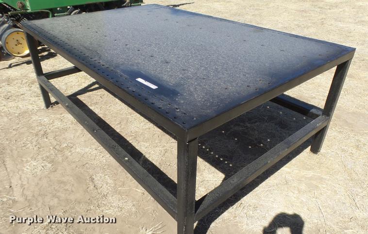 image for item DI9694 Steel shop table