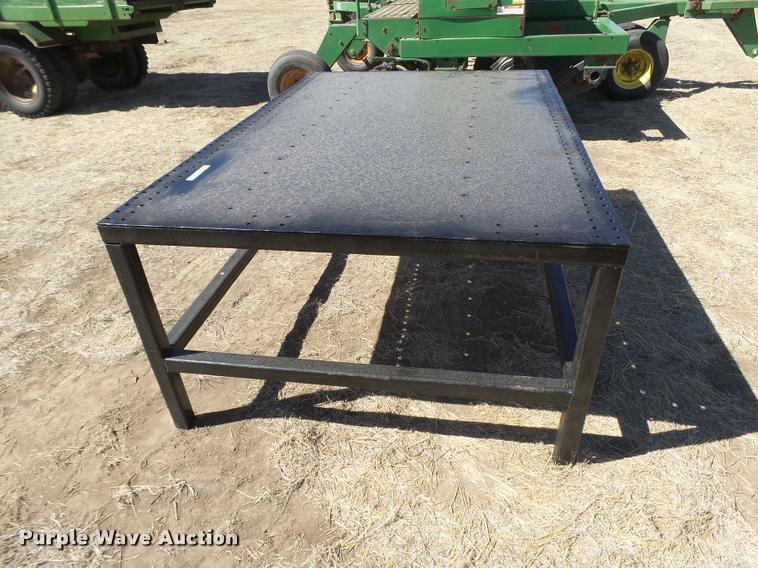 image for item DI9694 Steel shop table