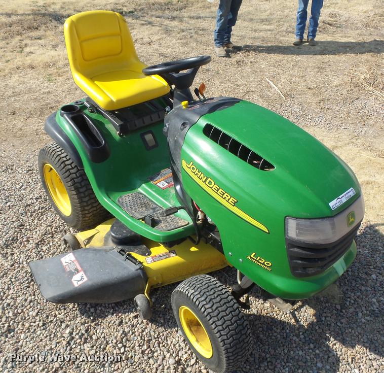 image for item DI9699 John Deere L120D lawn mower