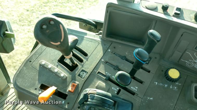 image for item DI9760 2008 John Deere 6430 MWFD tractor