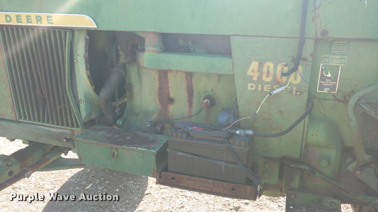 image for item DI9763 John Deere 4000 tractor