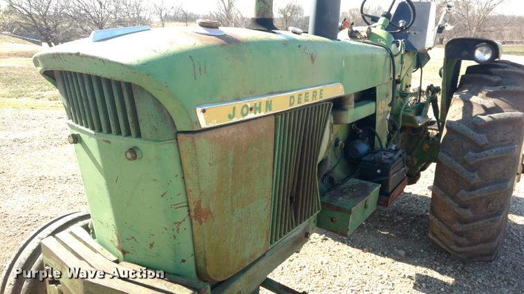 image for item DI9763 John Deere 4000 tractor