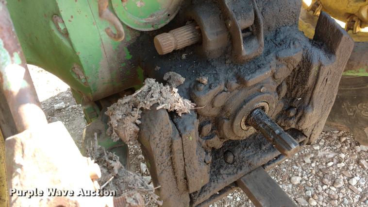 image for item DI9763 John Deere 4000 tractor