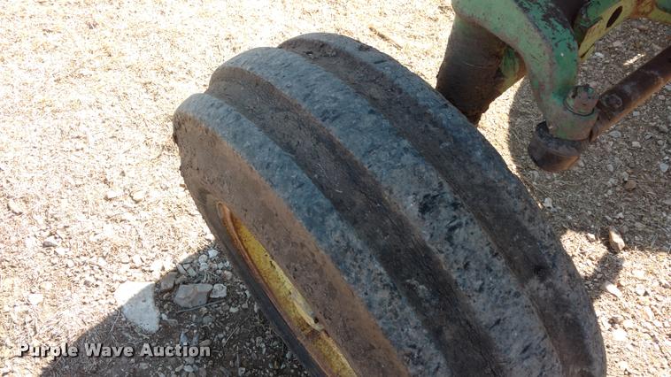 image for item DI9763 John Deere 4000 tractor