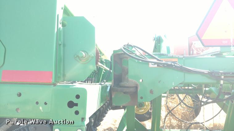image for item DI9764 2002 John Deere 455 grain drill