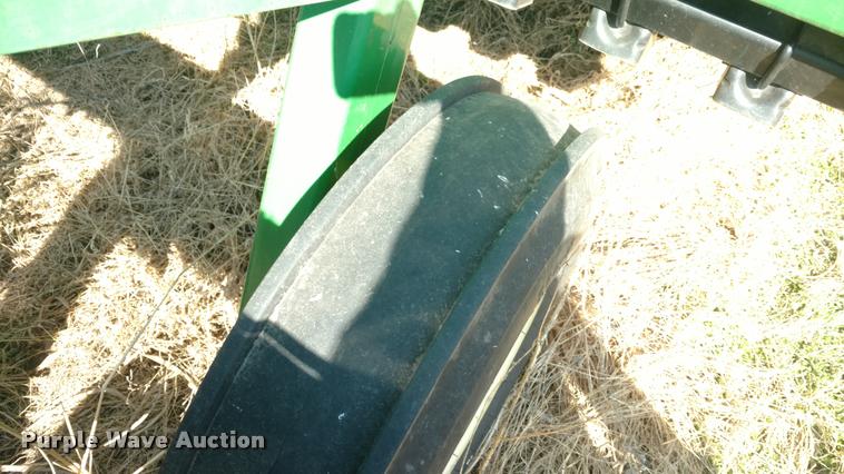 image for item DI9764 2002 John Deere 455 grain drill