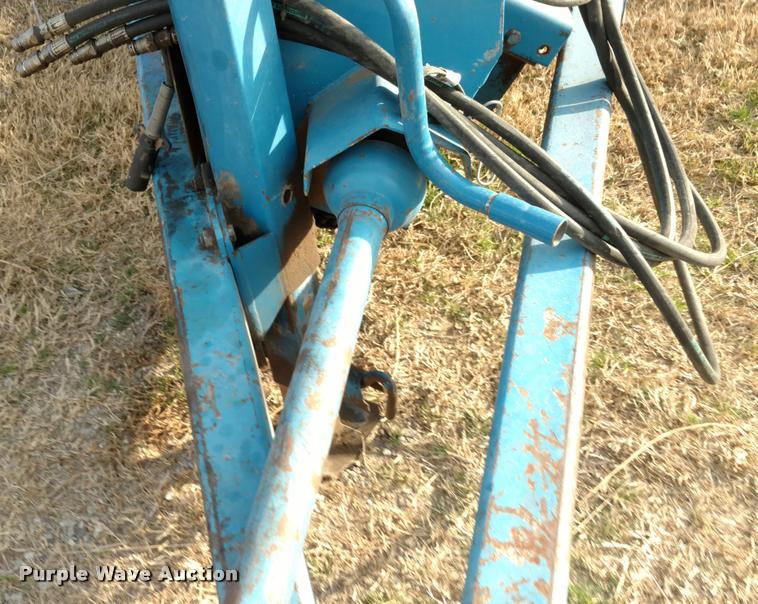 image for item DI9792 Kinze 800 grain cart