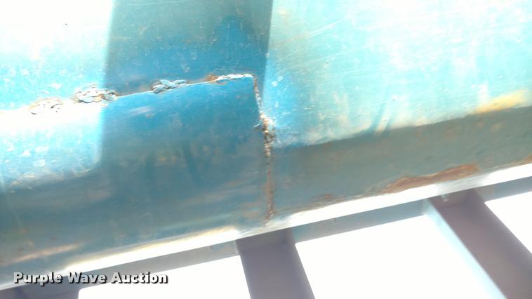 image for item DI9792 Kinze 800 grain cart