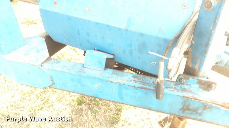 image for item DI9792 Kinze 800 grain cart