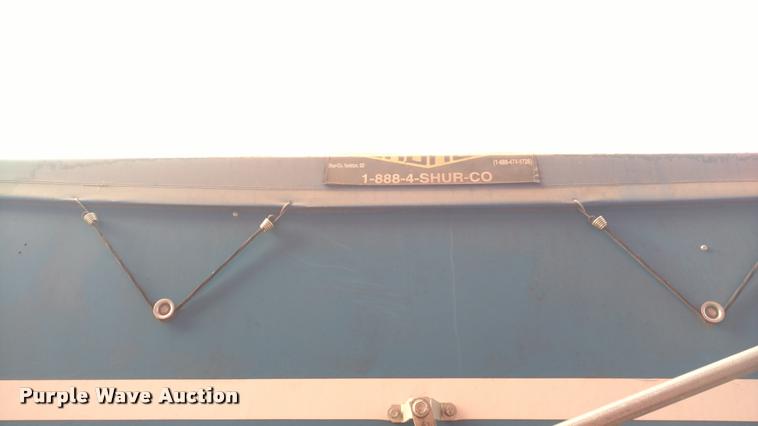 image for item DI9792 Kinze 800 grain cart