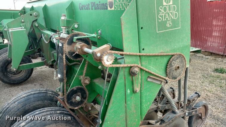 image for item DI9793 1991 Great Plains Solid Stand 45 grain drill