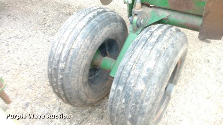 image for item DI9793 1991 Great Plains Solid Stand 45 grain drill