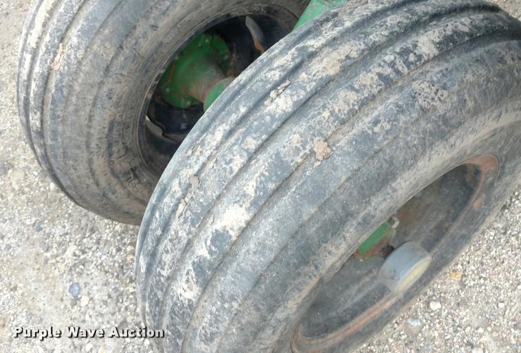 image for item DI9793 1991 Great Plains Solid Stand 45 grain drill