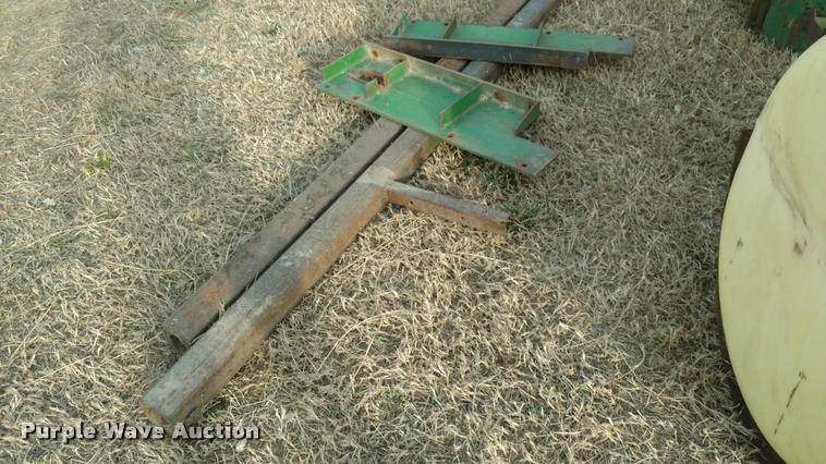 image for item DI9795 (2) Snyder Industries saddle tanks