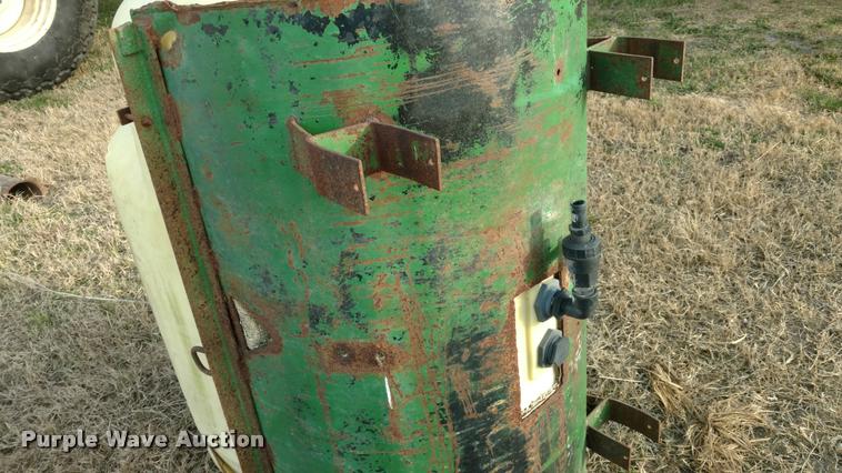 image for item DI9795 (2) Snyder Industries saddle tanks