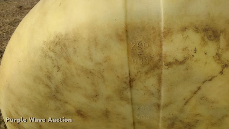 image for item DI9795 (2) Snyder Industries saddle tanks