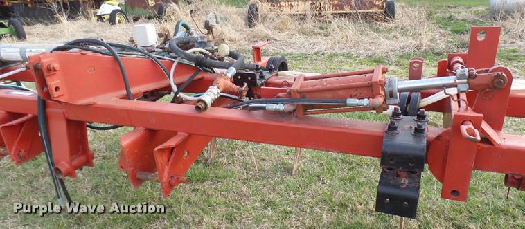 image for item DJ9750 In-line ripper with anhydrous applicator