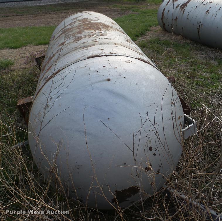 image for item DJ9752 Propane tank