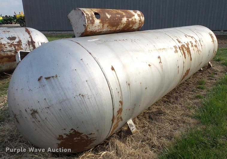 image for item DJ9753 Propane tank