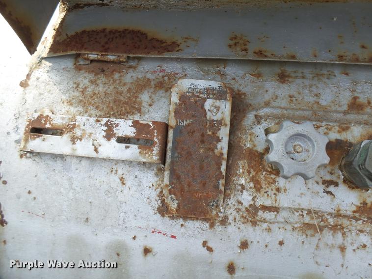 image for item DJ9753 Propane tank