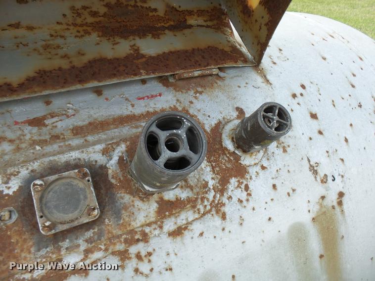 image for item DJ9753 Propane tank