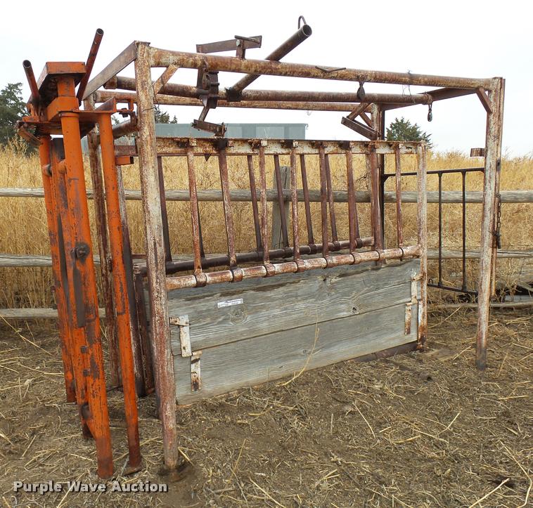 Cattle chute in Tribune, KS Item DJ9755 sold Purple Wave